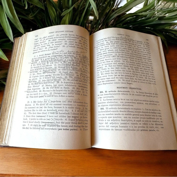 ANTIQUE 1925 “First Spanish Course” by Hills & Ford - Hardcover - Picture 13 of 15